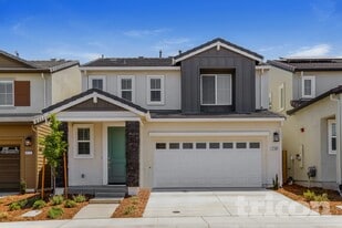 2183 Comstock Ln in Lincoln, CA - Building Photo