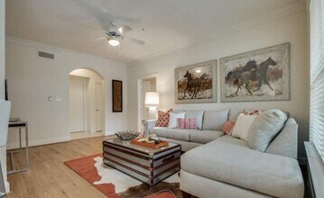 3121 Buffalo Speedway in Houston, TX - Building Photo - Building Photo