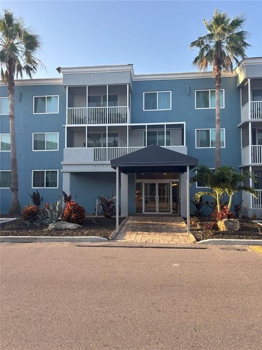 2755 Coconut Bay Ln in Sarasota, FL - Building Photo