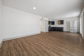 4300 Rosslyn Rd in Houston, TX - Building Photo - Building Photo