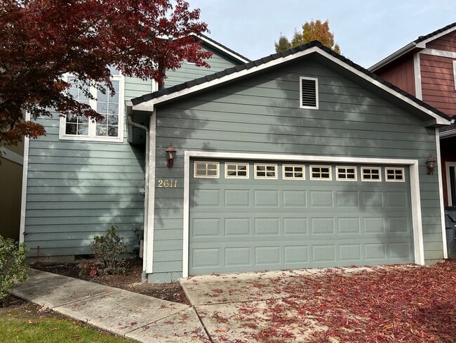 property at 2611 Parkwood Village Ln