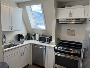 56 Humphrey St in Swampscott, MA - Building Photo - Building Photo