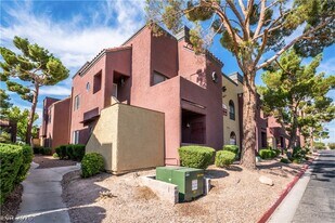 4050 Pacific Harbors Dr in Las Vegas, NV - Building Photo