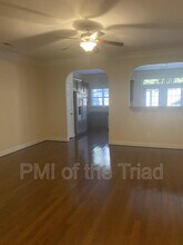 1078 Richmond Park Dr in Winston-Salem, NC - Building Photo - Building Photo