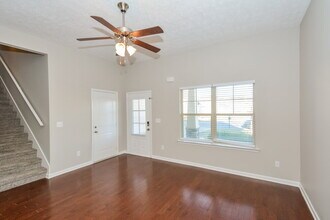 922 Caveat Cir in Smyrna, TN - Building Photo - Building Photo