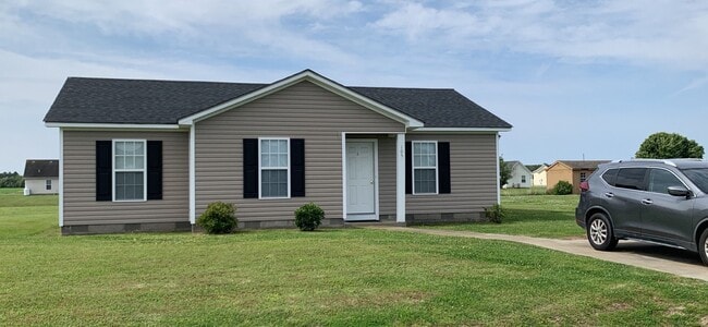 105 Terrace Way in Elizabeth City, NC - Building Photo - Building Photo