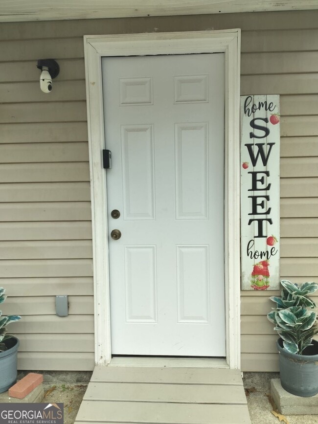 property at 7567 Sugarcreek Dr