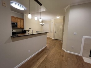 250 Santa Fe Terrace in Sunnyvale, CA - Building Photo - Building Photo