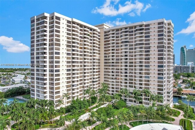 property at 2500 Parkview Dr