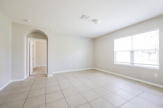 806 SW 11th Ave in Cape Coral, FL - Building Photo - Building Photo