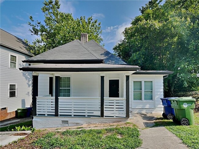 property at 805 Spencer St NW