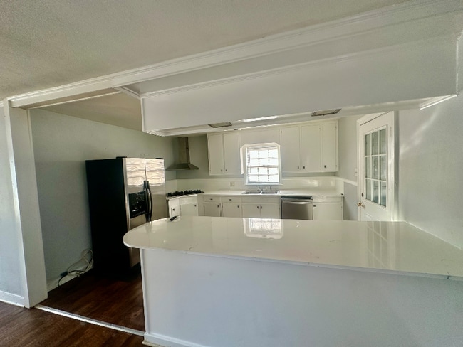 5601 Old Canton Rd in Jackson, MS - Building Photo - Building Photo