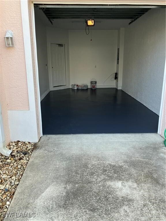 property at 3264 Amanda Ln