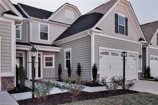 303 Mershon Wy in Williamsburg, VA - Building Photo