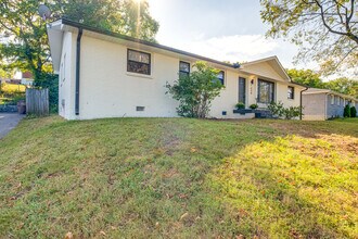 1830 Willow Springs Dr in Nashville, TN - Building Photo - Building Photo