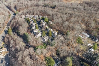 4 Woods Way in Redding, CT - Building Photo - Building Photo