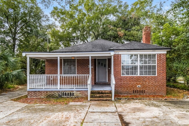 property at 6514 N Pearl St