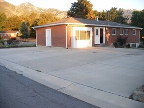 7636 Steffensen Dr in Cottonwood Heights, UT - Building Photo - Building Photo