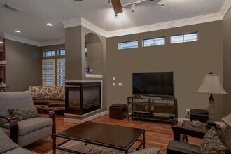 12 Riva Row in The Woodlands, TX - Building Photo - Building Photo
