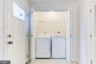 4014 Fountain Bridge Ct in Fredericksburg, VA - Building Photo - Building Photo