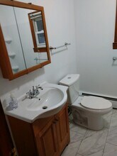 1357 N Main Ave, Unit 2nd flr in Scranton, PA - Foto de edificio - Building Photo