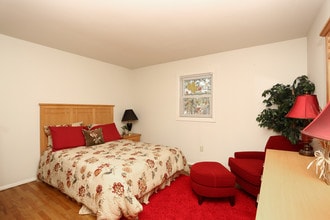 Walnut Bay Apartments in Toms River, NJ - Building Photo - Interior Photo