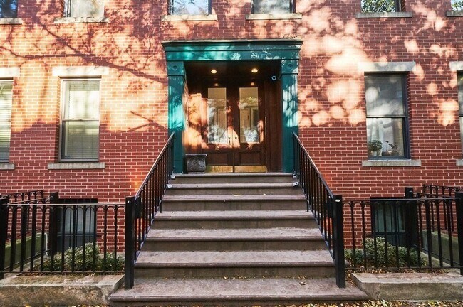 18 E Springfield St, Unit 18-3 in Boston, MA - Building Photo - Building Photo