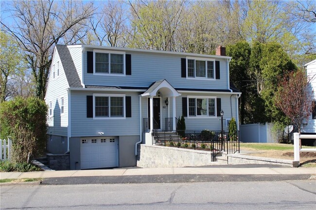 60 Palisade Rd-Unit -1 in Rye, NY - Building Photo - Building Photo