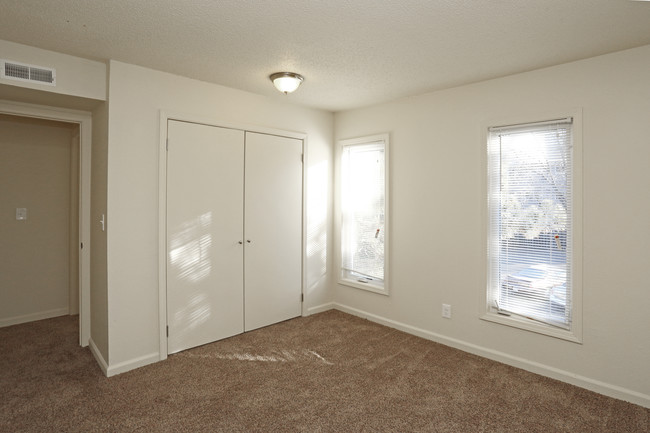 Andover Park Apartments in Rochester, MN - Building Photo - Interior Photo