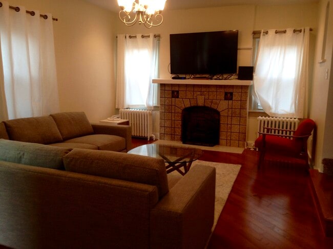 5459 Fair Oaks St in Pittsburgh, PA - Building Photo - Building Photo