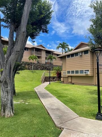 98-1379-1379 Koaheahe Pl in Pearl City, HI - Building Photo
