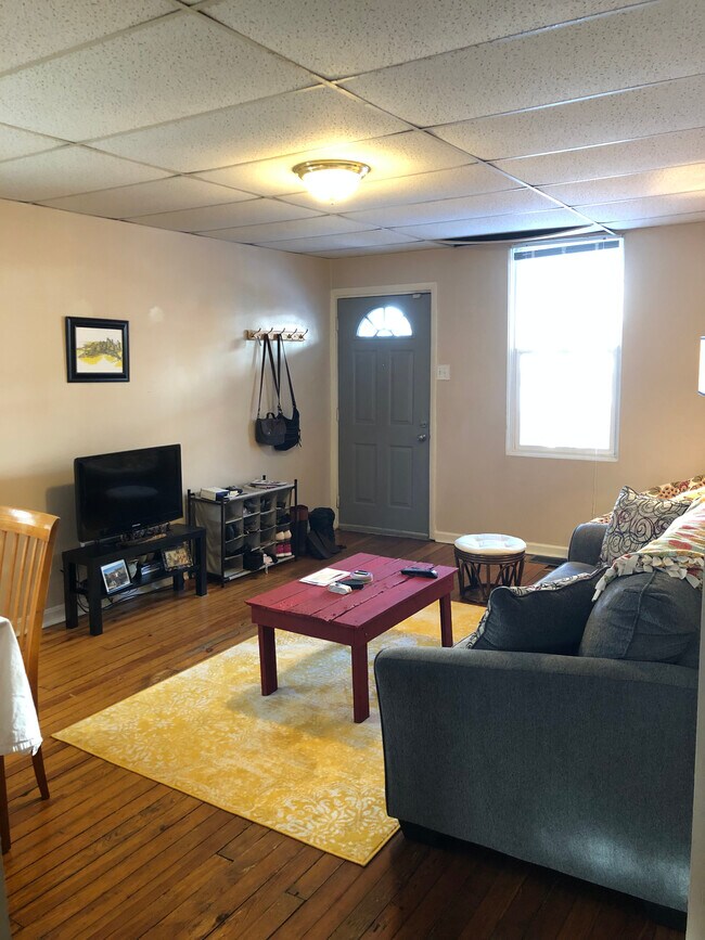 113-1 Ivy St, Unit 113 Ivy Apt 1 in Pittsburgh, PA - Foto de edificio - Building Photo