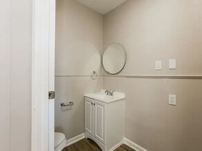 5001 Gum Springs Rd in Little Rock, AR - Building Photo - Building Photo