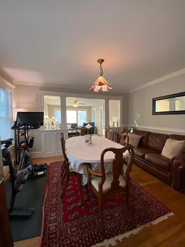 7 High St, Unit 1 in Somerville, MA - Building Photo - Building Photo