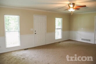 60 Timber Mill Cir in Carrollton, GA - Foto de edificio - Building Photo