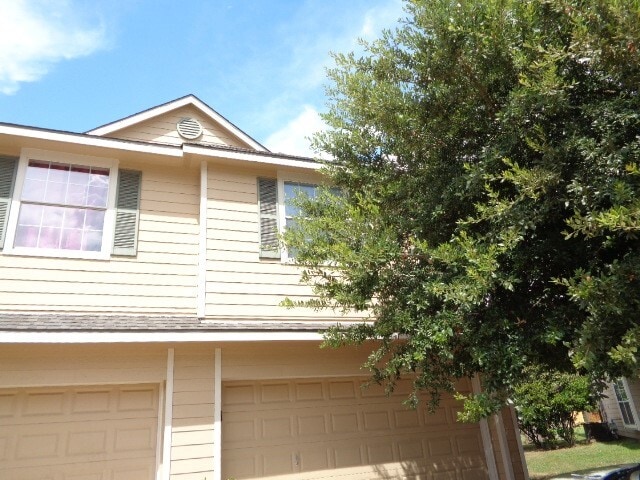 6155 Morningshire Ln in Houston, TX - Building Photo - Building Photo