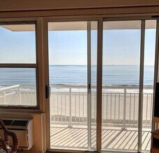 9400 Atlantic Ave in Margate City, NJ - Foto de edificio - Building Photo