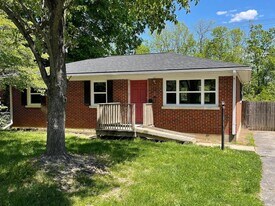 1841 Dunkirk Dr in Lexington, KY - Building Photo