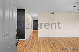 1821 Debonaire Dr in Modesto, CA - Building Photo - Building Photo