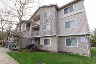 Portofino Apartments in Federal Way, WA - Foto de edificio - Building Photo