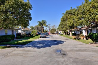 527-531 Bernard St in Costa Mesa, CA - Building Photo - Building Photo