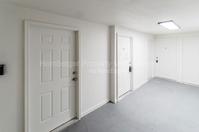 911 E Bridgeport Ave in Spokane, WA - Foto de edificio - Building Photo