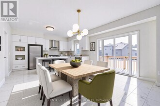 3045 Sandy Acrs Ave in Severn, ON - Building Photo - Building Photo