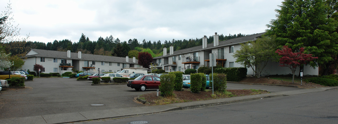 Timberhills Apartments in Corvallis, OR - Building Photo