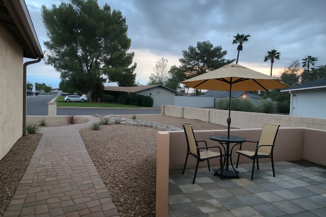 12616 N 39th St in Phoenix, AZ - Foto de edificio - Building Photo