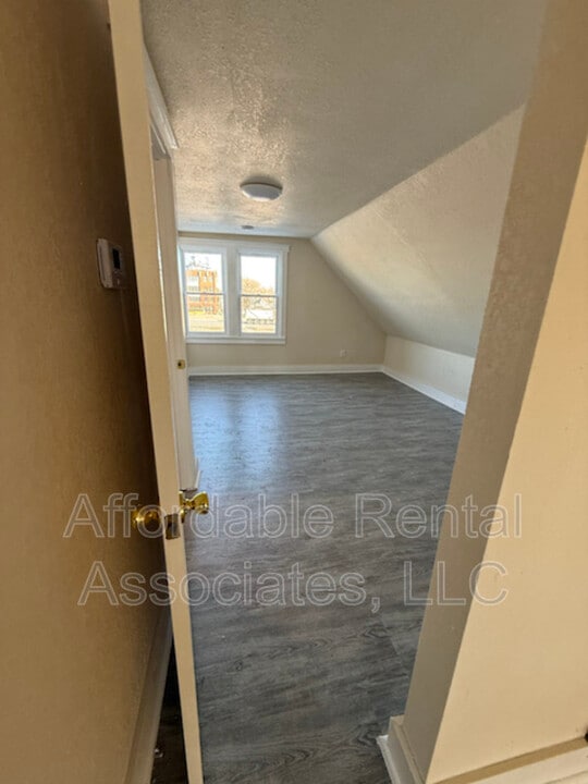 2167 S 5th St in Milwaukee, WI - Building Photo