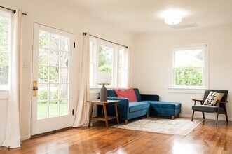 2018 Monterey St in Santa Barbara, CA - Building Photo - Building Photo