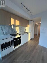1100 Sheppard Ave W in Toronto, ON - Building Photo - Building Photo