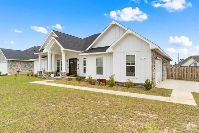 2420 Okatie Ln in Cantonment, FL - Building Photo - Building Photo