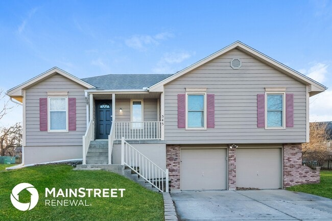 property at 545 SE Ashton Ct